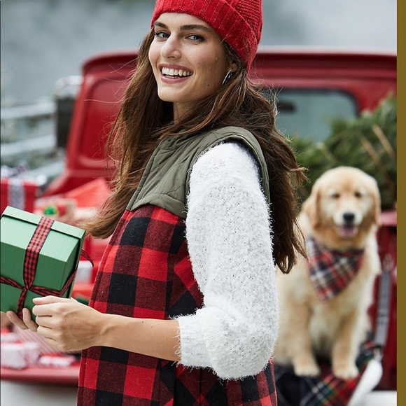 XS Red Buffalo Plaid Flannel Puffer Zip Up Vest - Picture 4 of 14